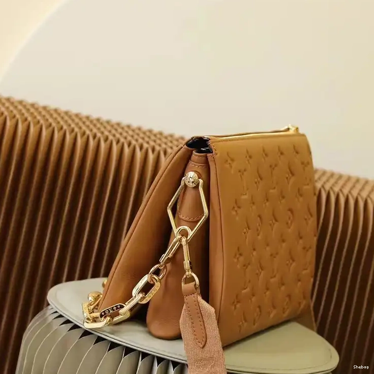 2304HT0012 Bag LV 0713